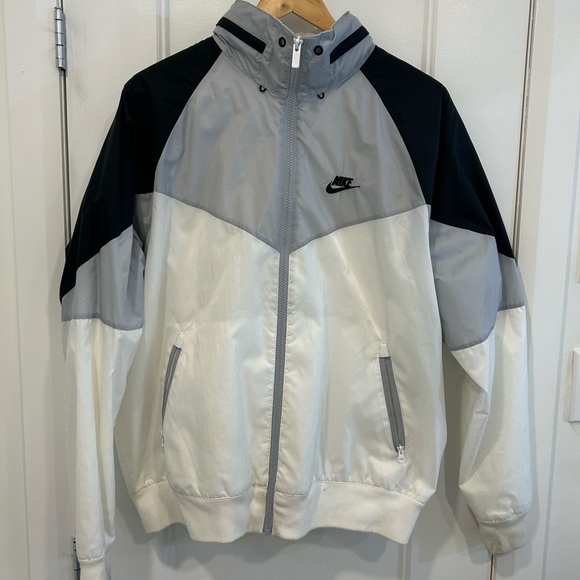 Nike Other - Nike Windbreaker
